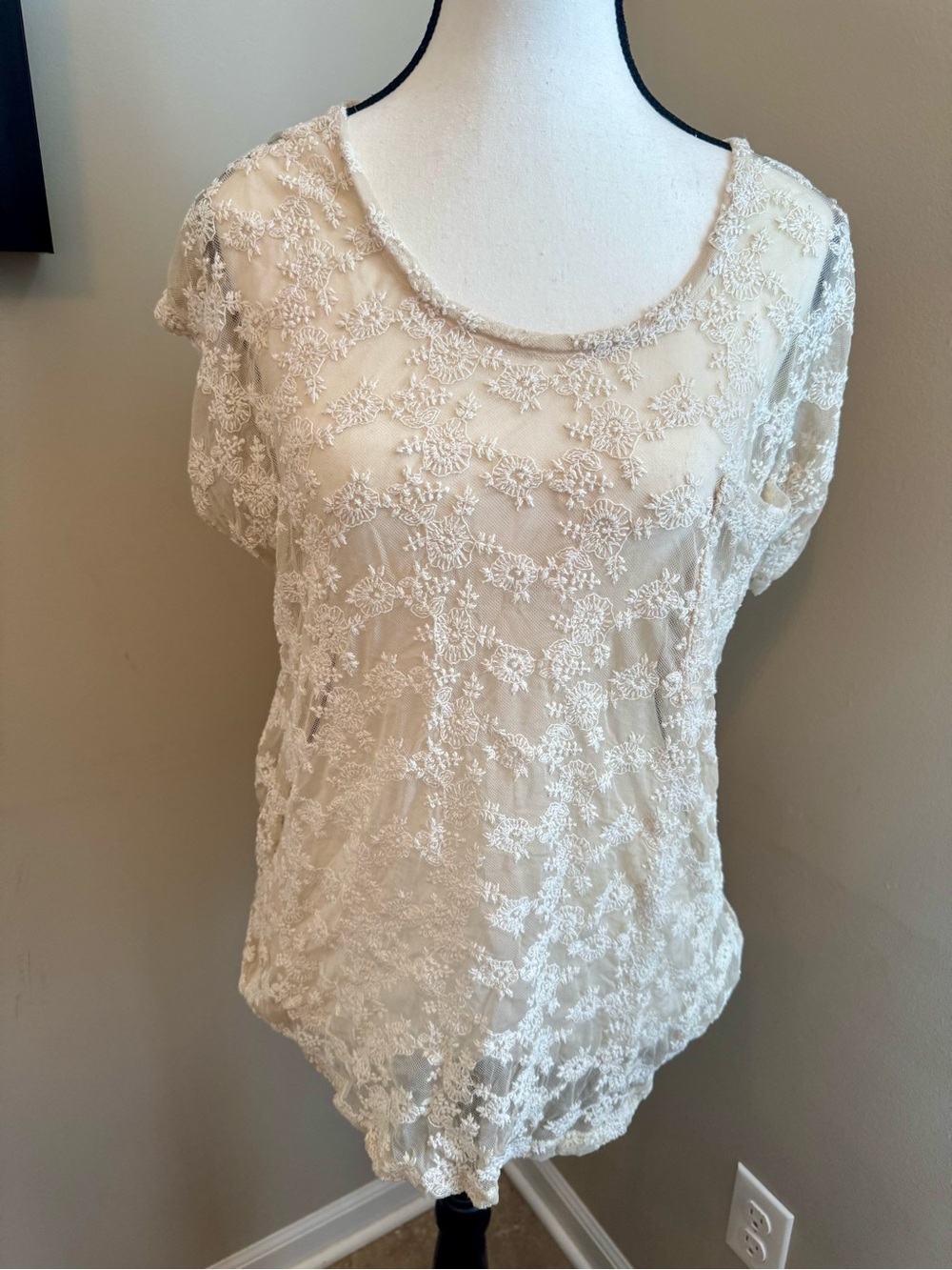 Sanctuary Ivory Floral Embroidered‎ Lace Mesh Top Large Sheer Boho